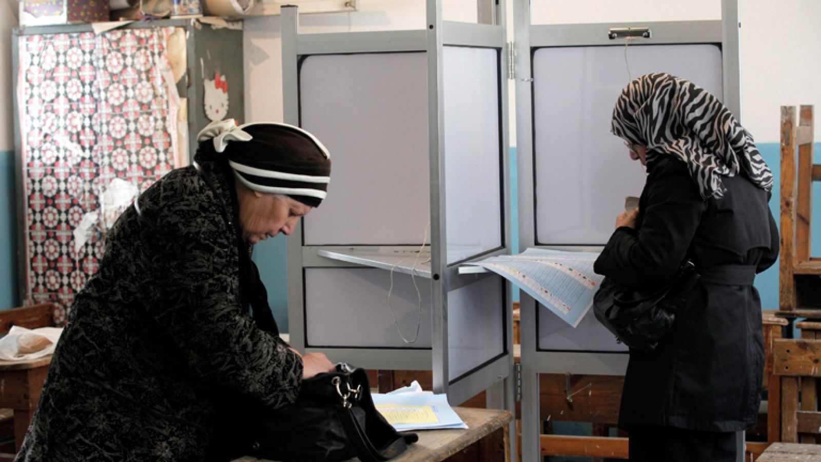 Varios diputados egipcios han pedido al ministro del Interior que dimita por su actuación tras las protestas de la semana pasada