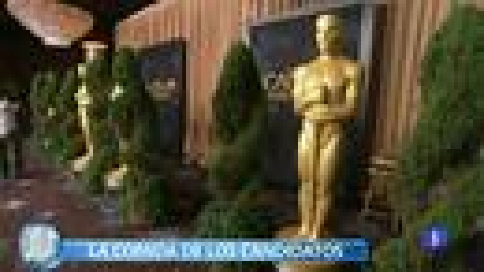 Brad Pitt y George Clooney bromean en la comida de los candidatos a los Oscar