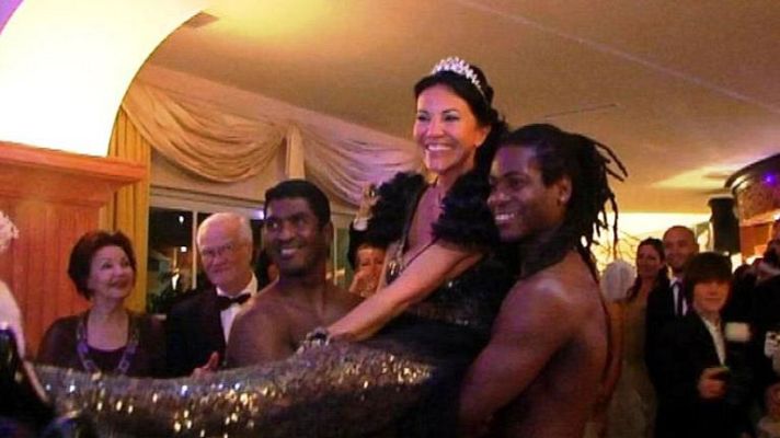 Comando Actualidad - Fiesta de lujo