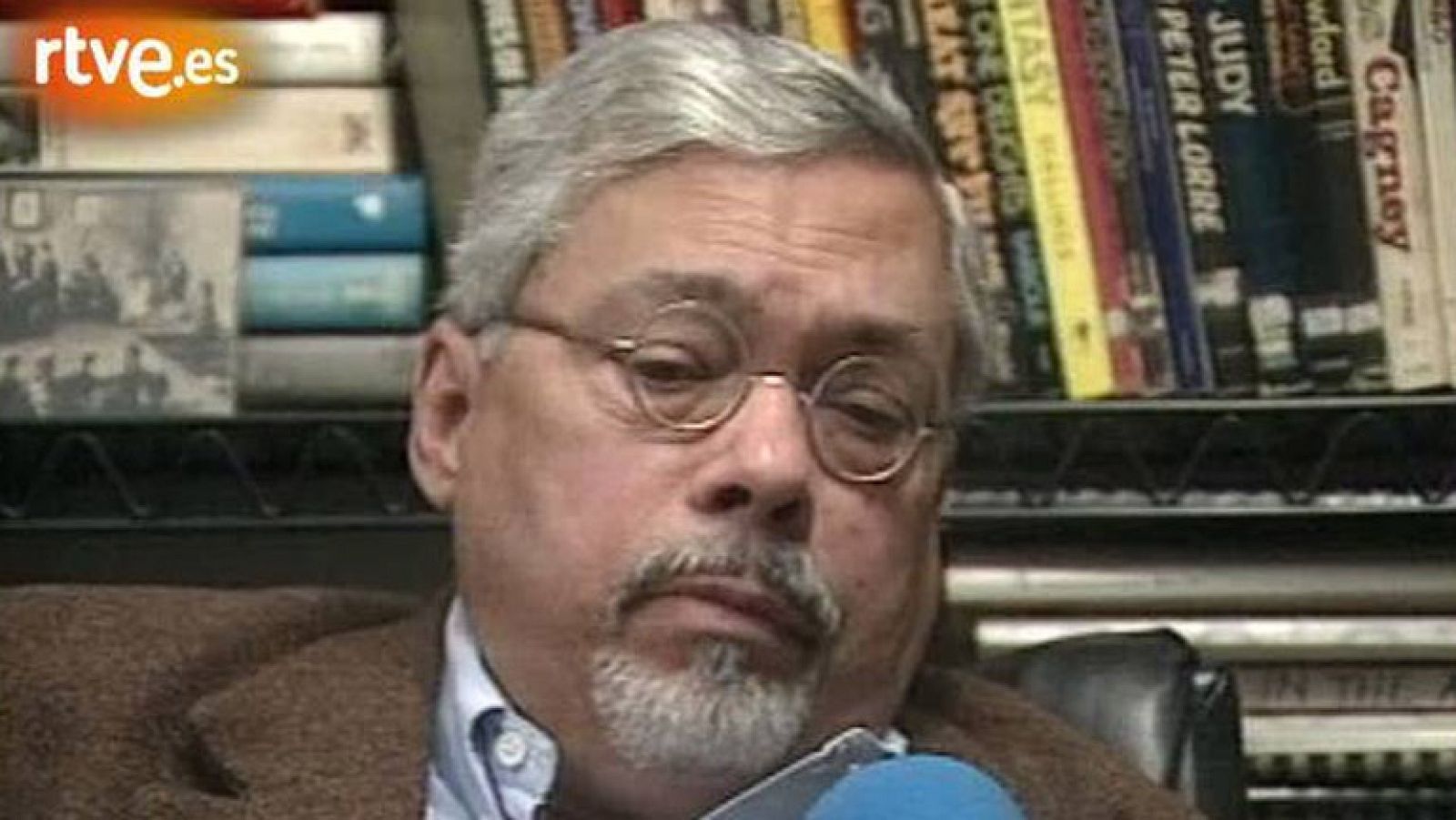 Muere Guillermo Cabrera Infante (2005)