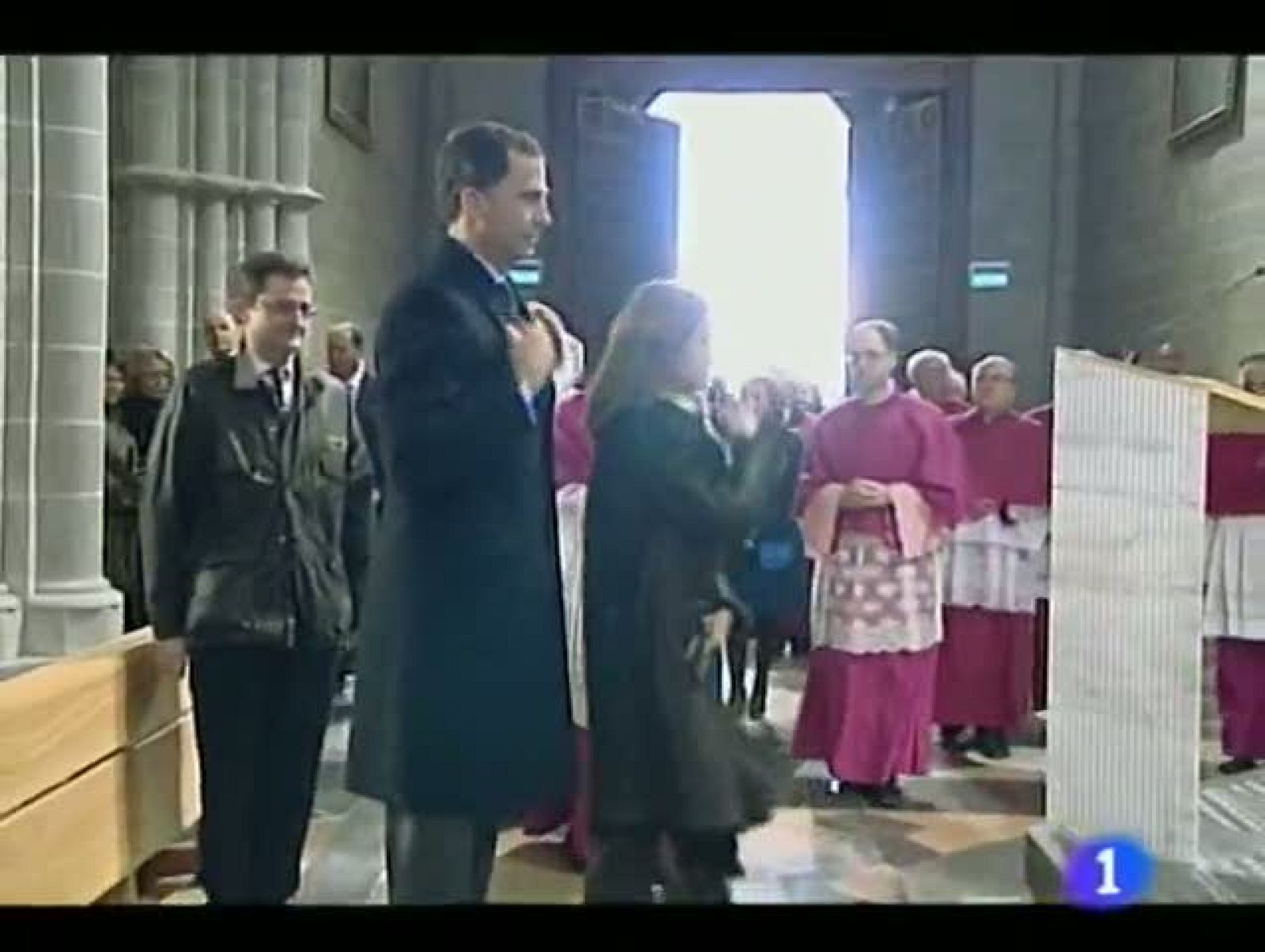 Los Príncipes visitan la Catedral de Tarazona.Rudi augura un 2012 difícil.La FIMA mantiene su nivel a pesar de la crisis.