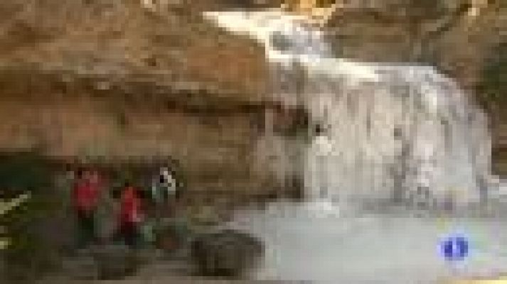 Telediario 1 - El mundo bajo cero