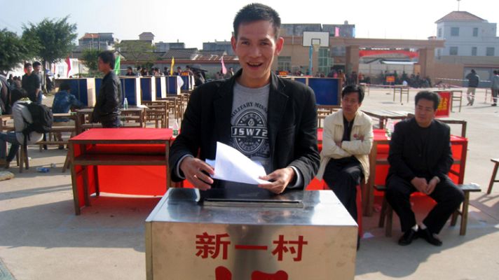 Telediario 1 - Rebelión del pueblo chino Wukan