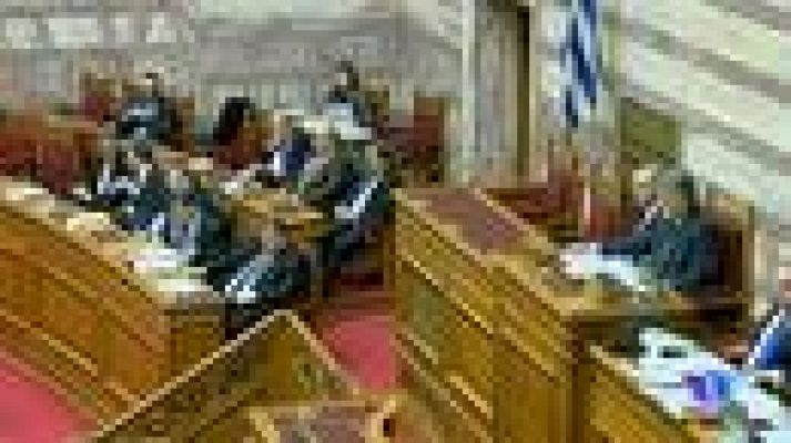 Telediario 1 - El Parlamento griego