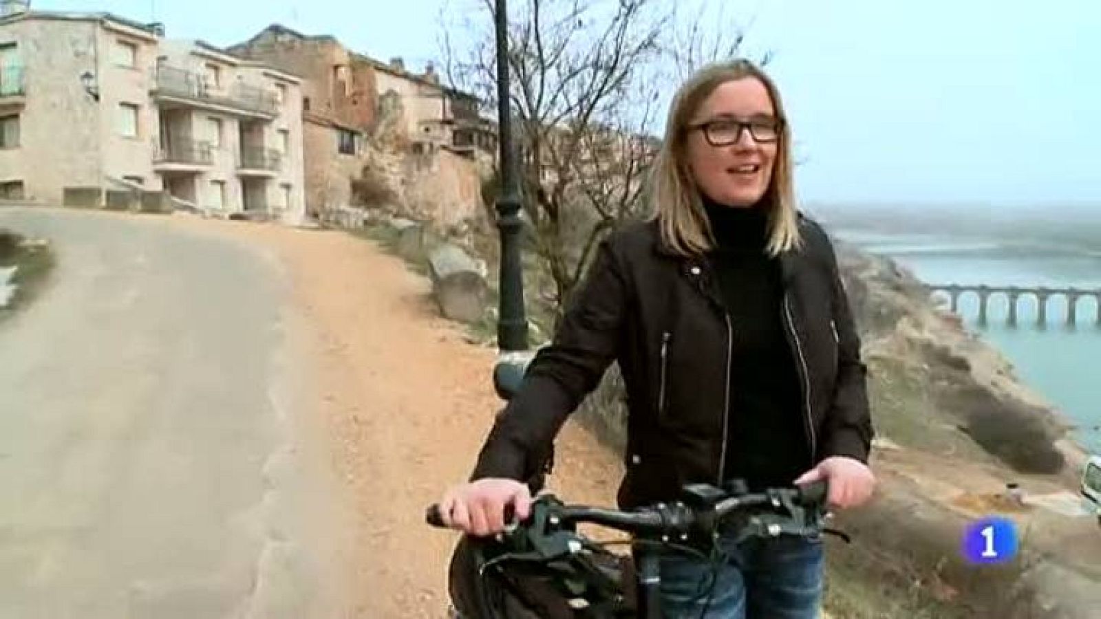 Destino: España - Castilla y León V - Julia | Ver