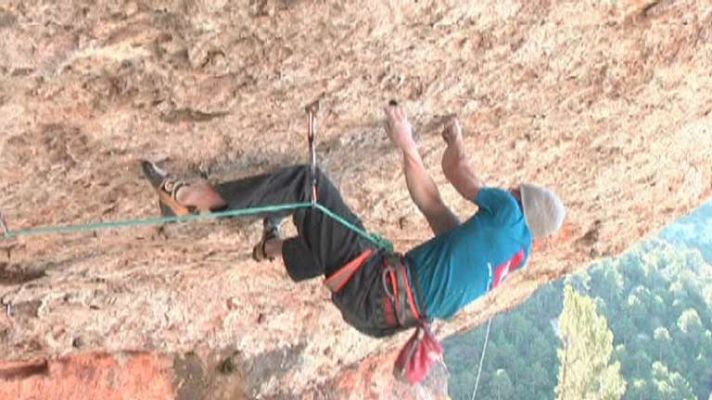 Telediario 1 - Iker Pou completa una pared 9A+, la más complicada