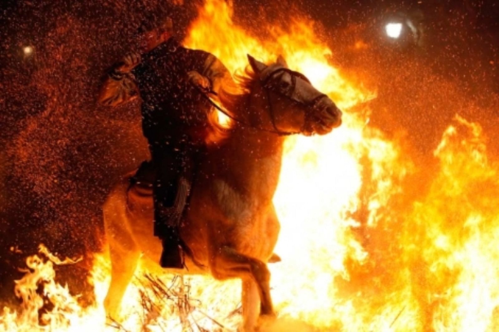 On Off: Las Luminarias - On Off | Ver