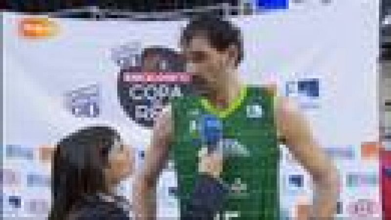 El veterano jugador del Unicaja de Málaga, Jorge Garbajosa, ha mostrado su decepción ante la derrota de su equipo a manos del Banca Cívica. "Han sido mejores. Esperábamos hacer más en la Copa del Rey", ha declarado. Por su parte, el jugador de Banca