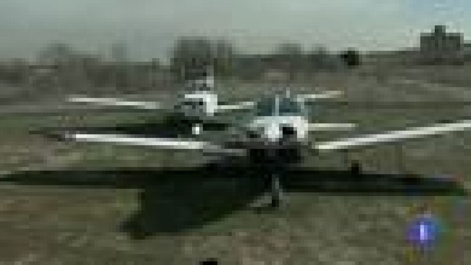 La crisis cierra una escuela de aviones y las avionetas se subastan