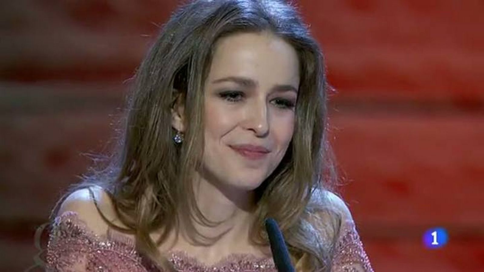 Premios Goya: Silvia Abascal, se reencuentra con la profesión en los Goya 2012 tras un ictus cerebral | RTVE Play