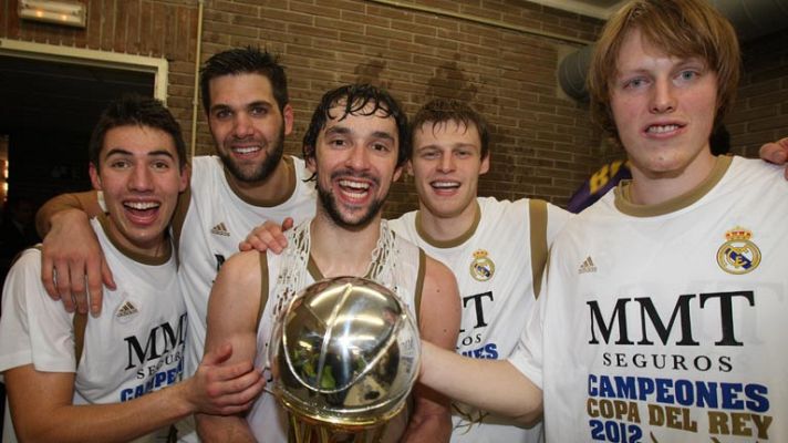 Baloncesto en RTVE - Felicidad en el vestuario del Madrid tras ganar la Copa