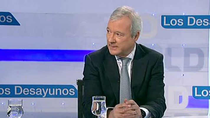 Los desayunos - El presidente de Murcia ve una "reacción totalmente desprorcionada" en las protestas de los estudiantes valencianos