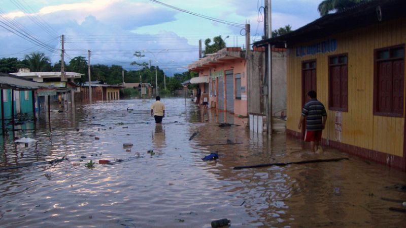 Inundaciones en Perú al desbordarse los ríos andinos
