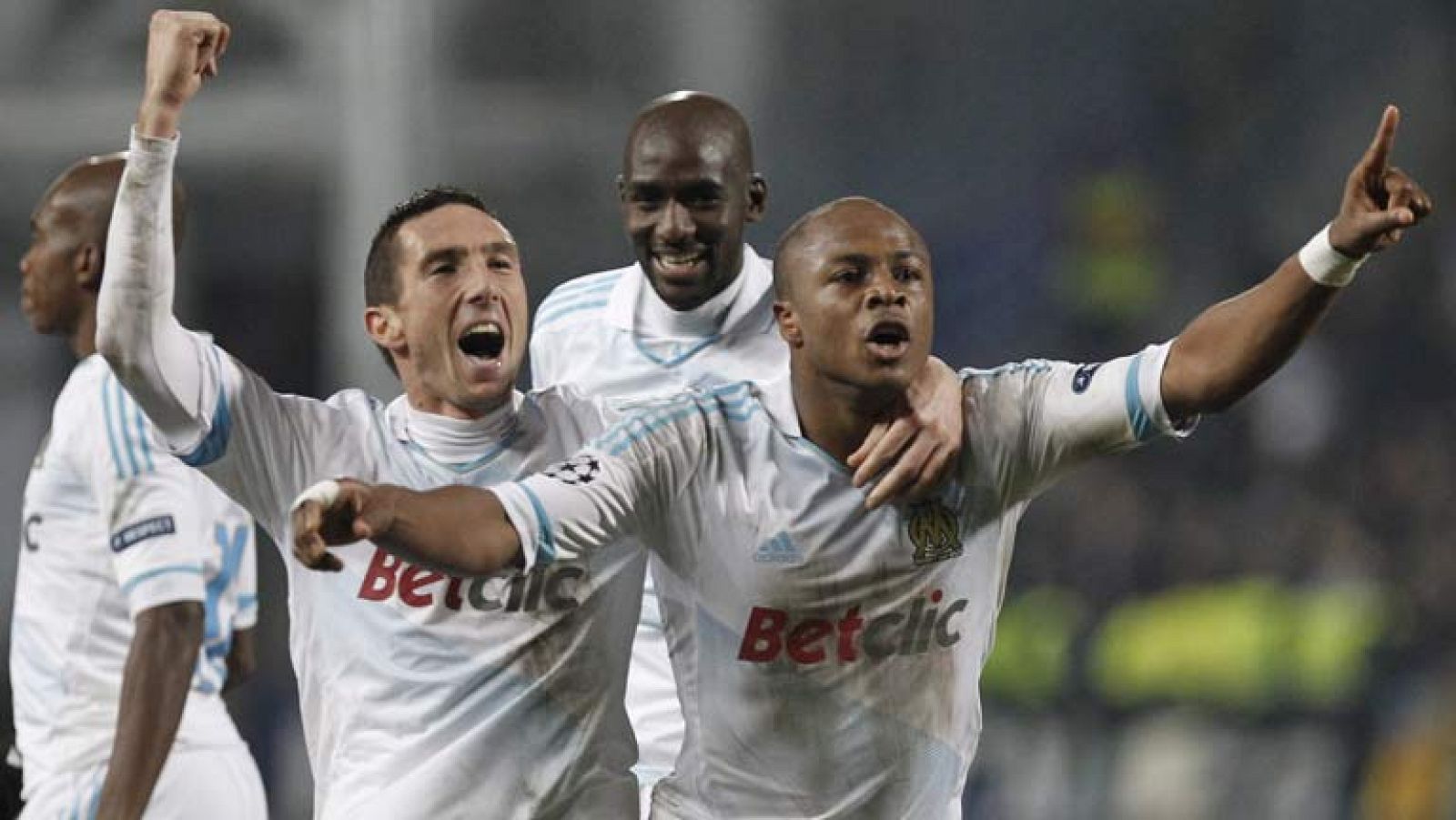 Un gol de Ayew en el tiempo de descuento ha dado la victoria al Olympique de Marsella en el partido de ida de octavos de final de la Liga de Campeones frente al Inter de Milán.