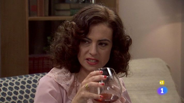 Amar en tiempos revueltos - Rocío jura vengarse de Ana y Teresa