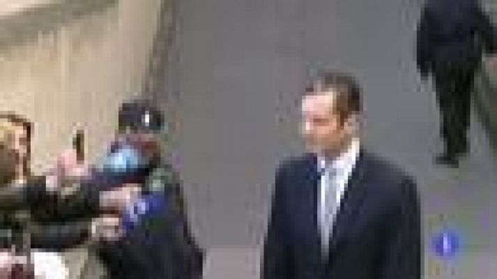 Telediario 1 - Esperando la salida de Urdangarin