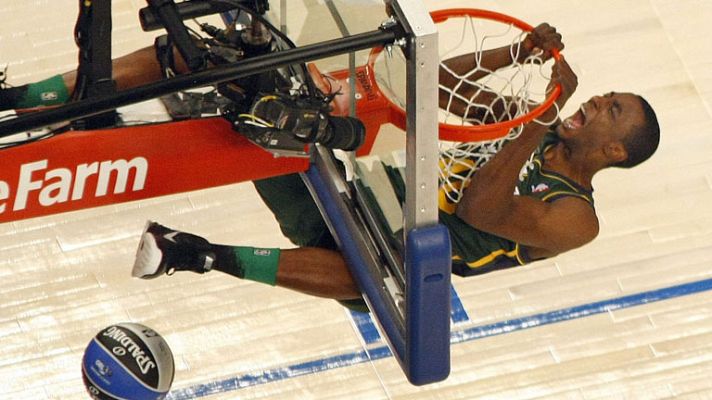 Telediario 1 - Espectáculo de mates y triples en el All Star de la NBA