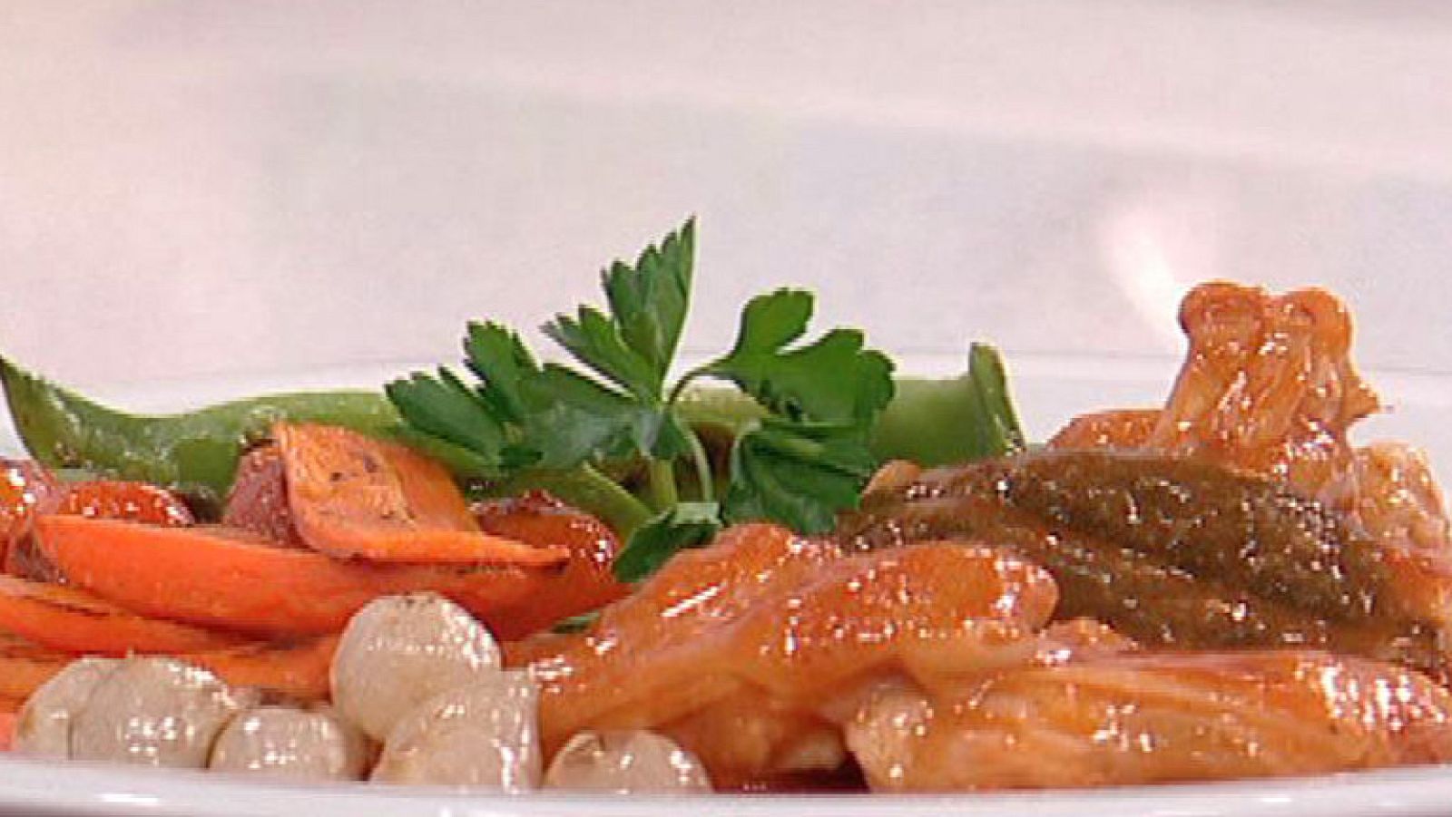 Manitas de cordero en salsa vizcaína con verduritas salteadas (27/02/2012)