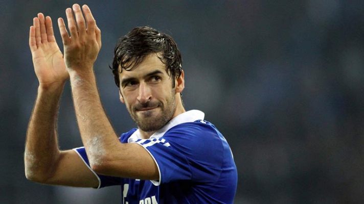 Los desayunos - Raúl encabeza el fútbol europeo contra el hambre