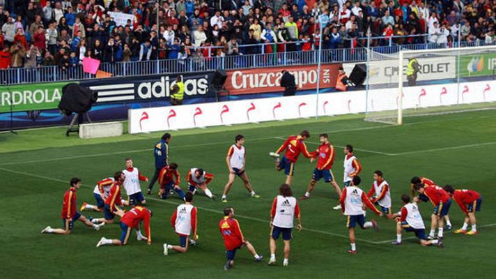 Telediario 1 - Llorente apunta al once