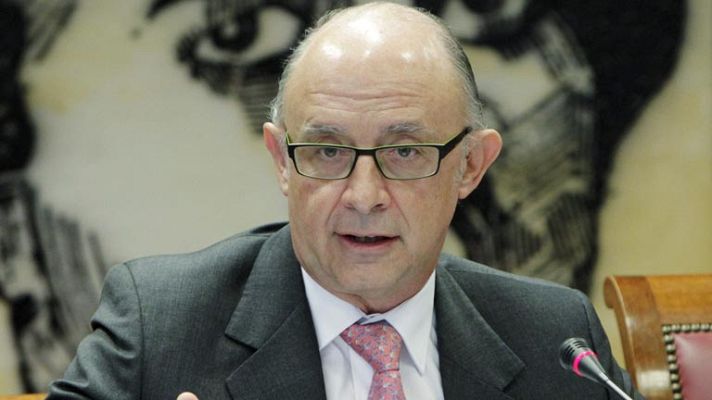  - El Gobierno revisará las competencias de los ayuntamientos