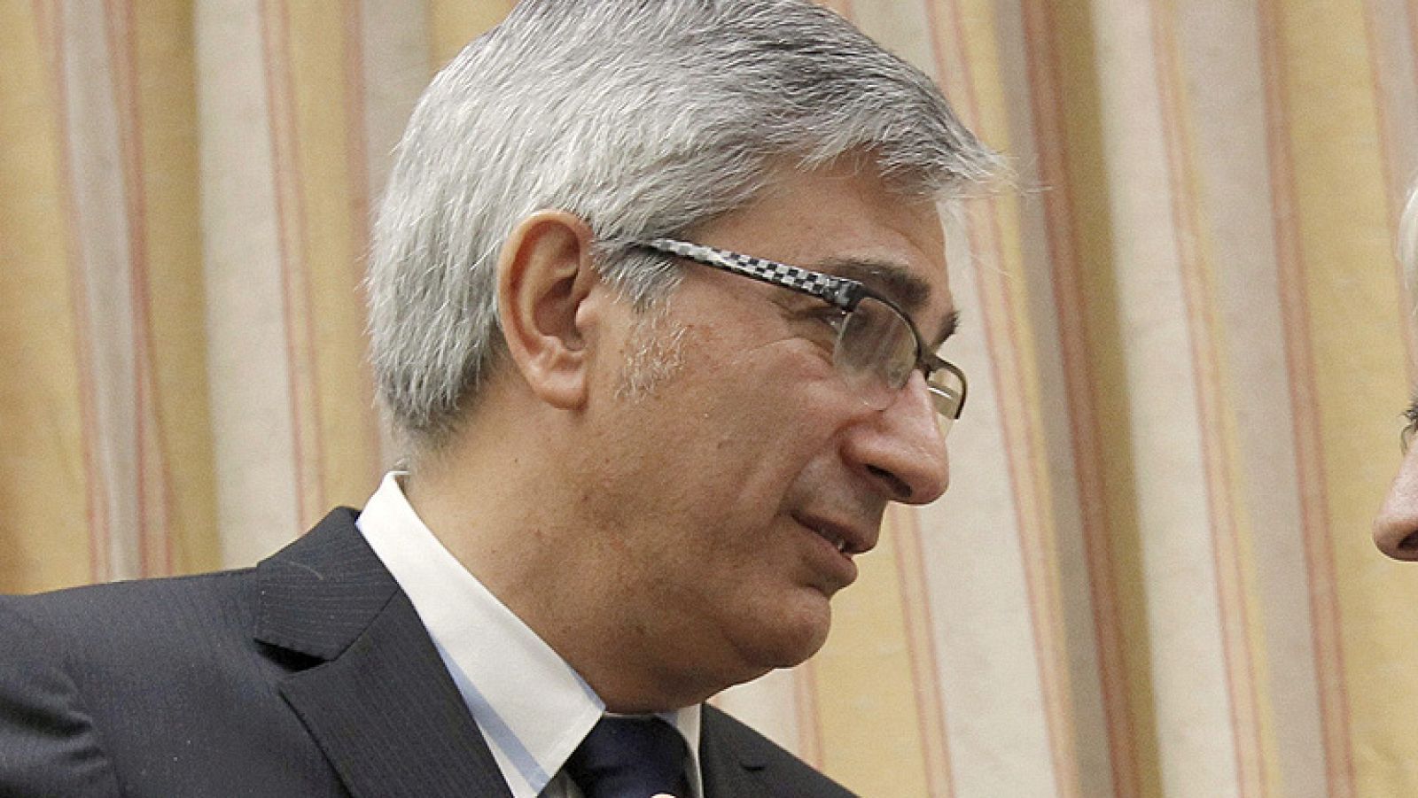 El recorte presupuestario de 204 millones de euros anunciado por el Gobierno para Radiotelevisión Española (RTVE) conllevaría una pérdida de audiencia en la televisión pública que haría "peligrar la existencia" de los canales Teledeporte y el infantil Clan, según el estudio realizado por la Dirección de TVE y que el presidente rotatorio del Consejo de Administración de la Corporación, Josep Manuel Silva, ha presentado este miércoles en la comisión mixta de control parlamentario de RTVE.