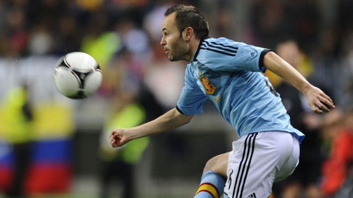 Eurocopa - Iniesta abre el marcador (1-0)