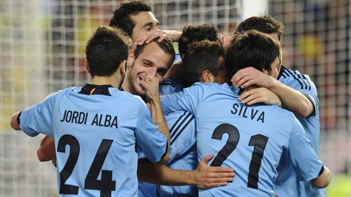 Informativo 24h - Manita de la 'Roja' vestida de azul