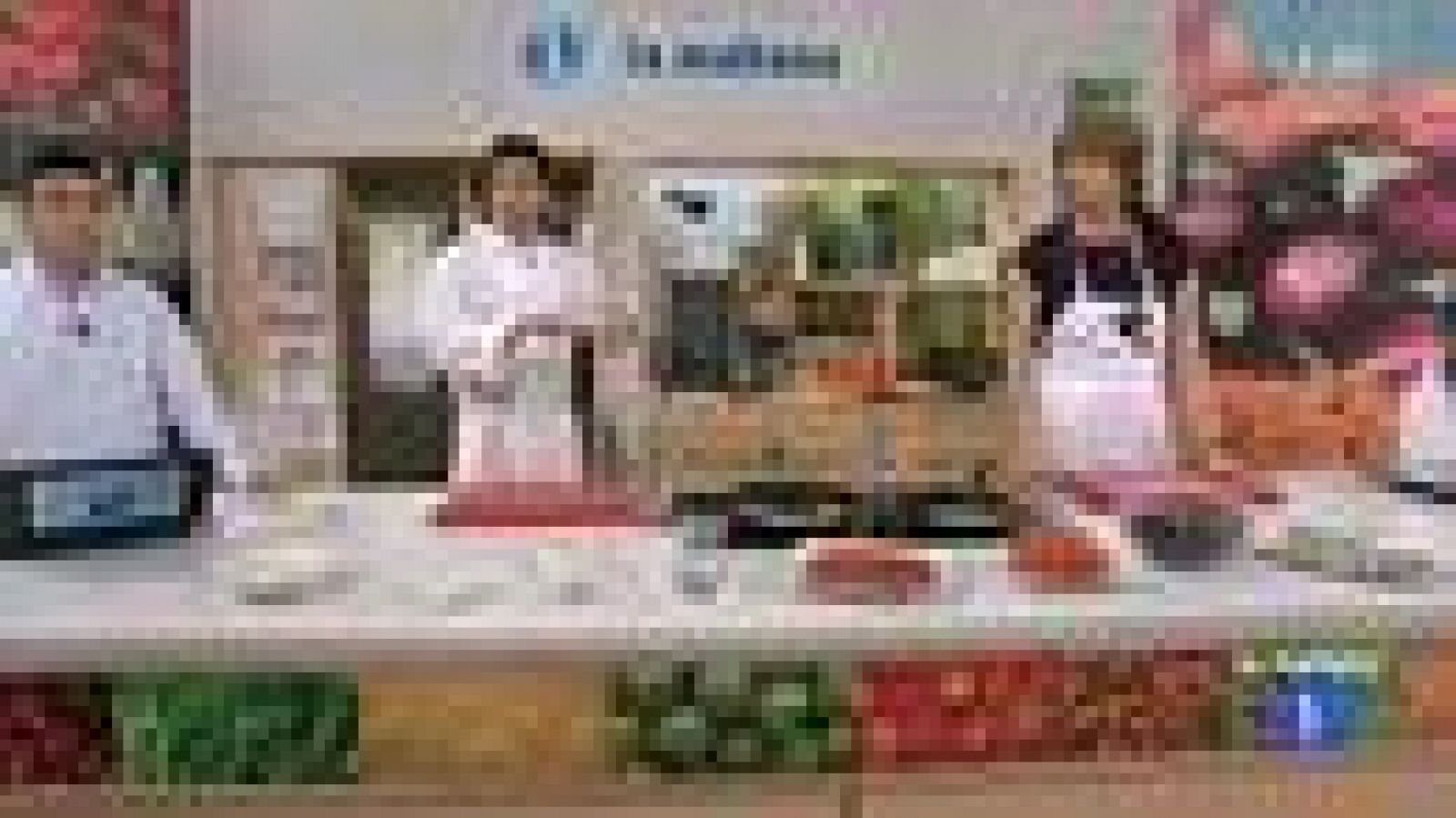 RTVE Cocina: Coca rellena con pimientos | RTVE Play