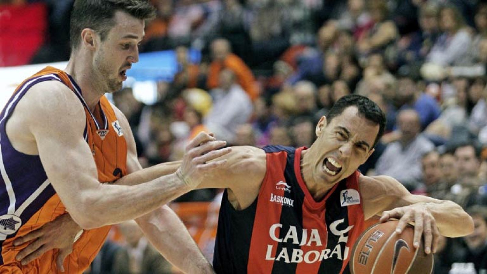 Valencia Basket 63 - 68 Caja Laboral - Baloncesto en RTVE | Ver
