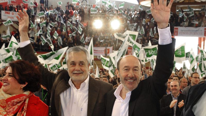 Rubalcaba dice que Andalucía es un ejemplo de una buena sanidad sin recortes