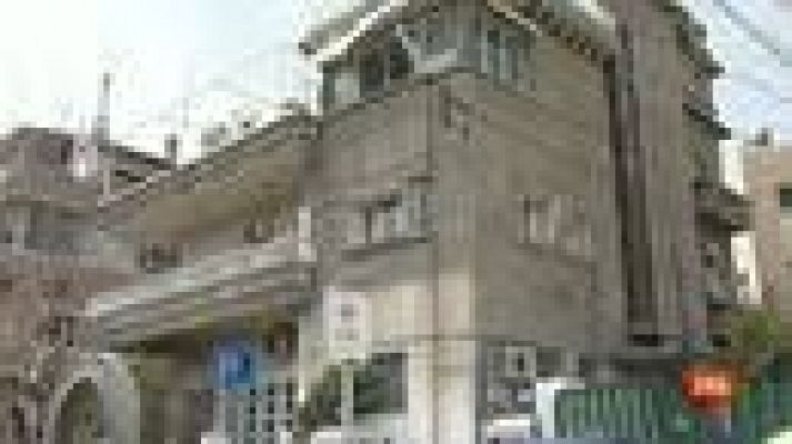 Informativo 24h - La Cruz Roja reparte ayuda cerca de Homs