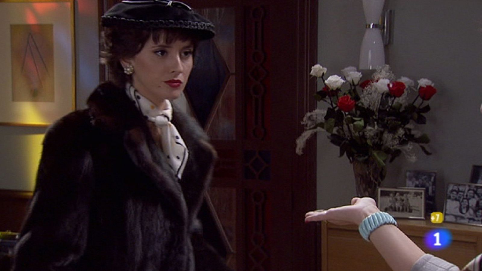 Amar - Ana cede ante el chantaje de Rocío