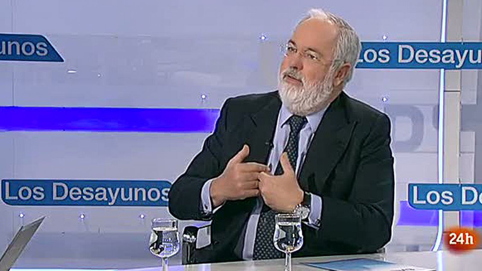 Arias Cañete cree que cada comunidad "sabe lo que puede ahorrar si hay vocación de eliminar"