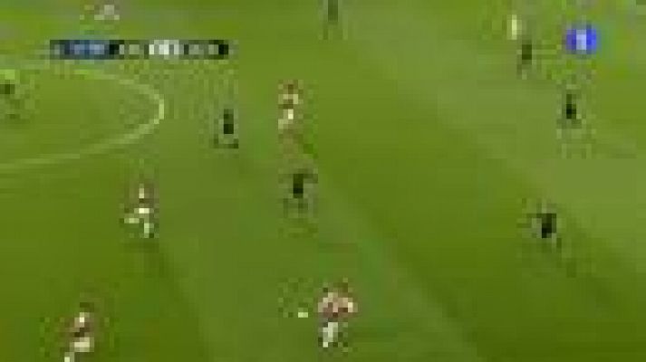  - El Arsenal roza la hazaña con Van Persie (3-0)