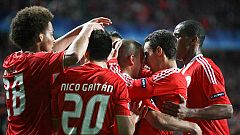 Oliveira hace el segundo del Benfica (2-0)