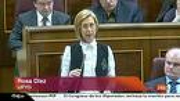 Rosa Díez reclama al Gobierno una "refundación" del Estado