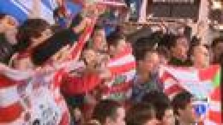 Telediario 1 - 8.000 aficionados, con el Athletic en Old Trafford