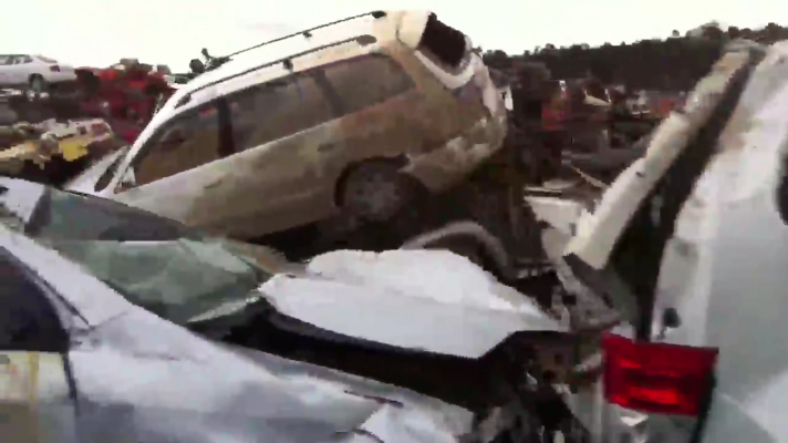 Cementerio de coches en Ishinomaki