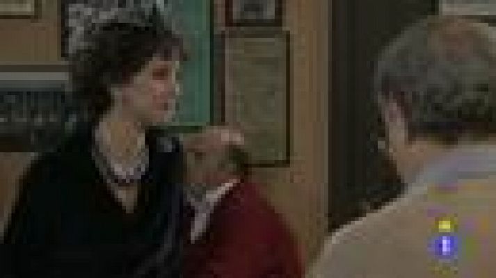 Amar en tiempos revueltos - Ana y Tere se despiden del barrio