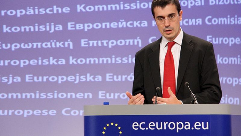  La Comisión Europea ha enviado esta semana inspectores a España para examinar la situación de las cuentas públicas, después de que el nuevo Gobierno anunciara que no cumplirá el objetivo de déficit