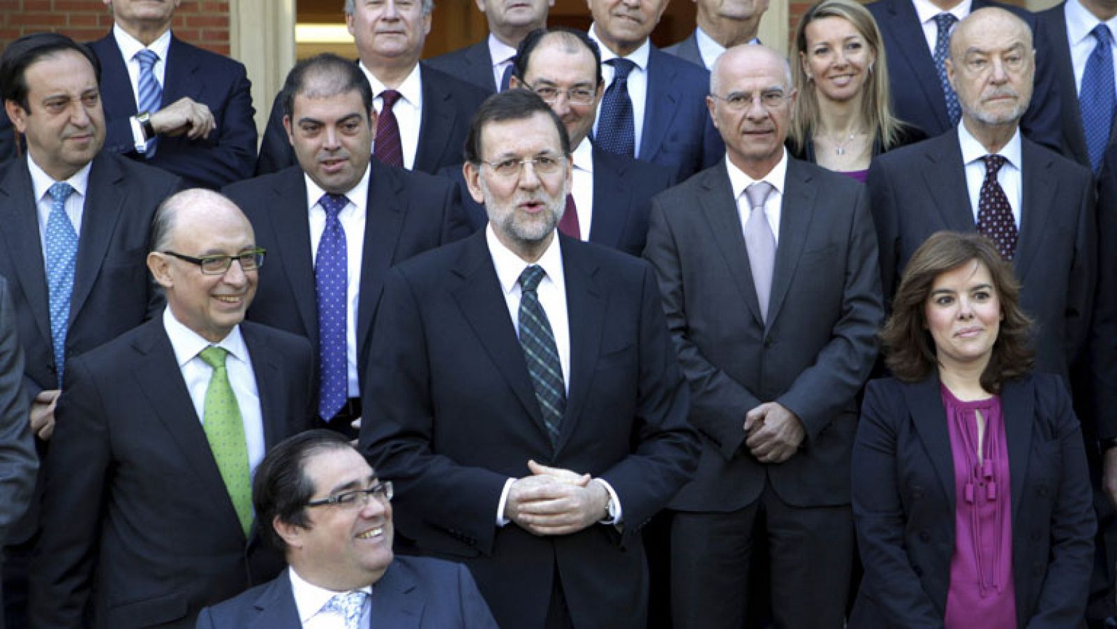 Rajoy asegura que los nuevos presupuestos generales traerán más recortes, sobre todo en la administración pública