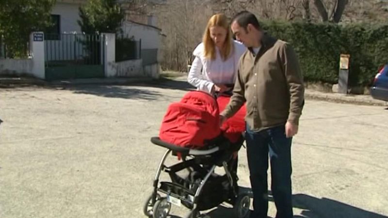 El primer bebé en 20 años en un pueblo de 120 habitantes