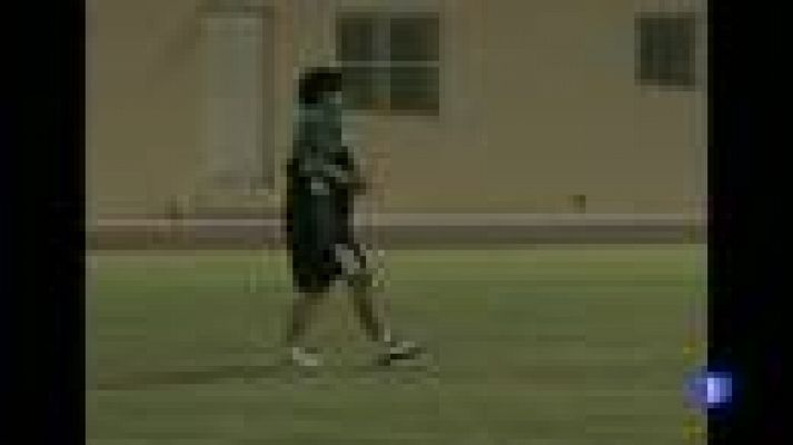 Telediario 1 - Maradona quiere congraciarse con Hacienda