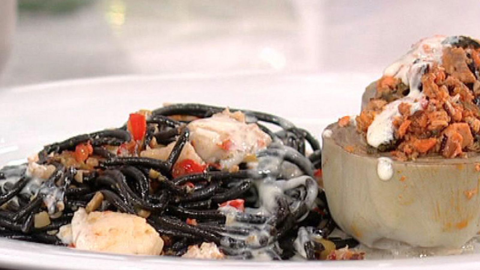 Spaguetti salteados con rape y aceitunas (13/03/2012)