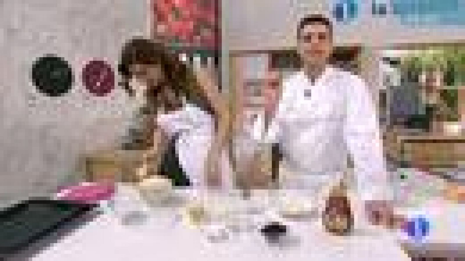 RTVE Cocina: Pan dulce con pasas y miel  | RTVE Play