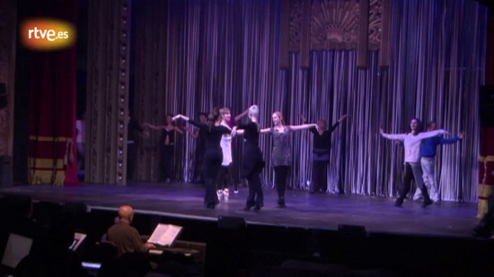 Crónicas - Los bailarines ensayan Love Land