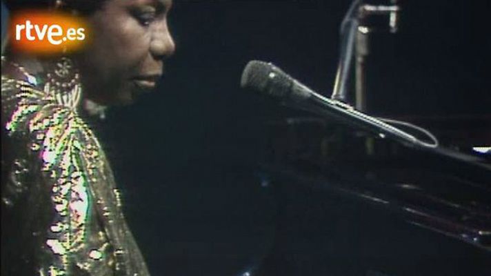 Nina Simone interpreta 'My Baby Just Cares for Me'