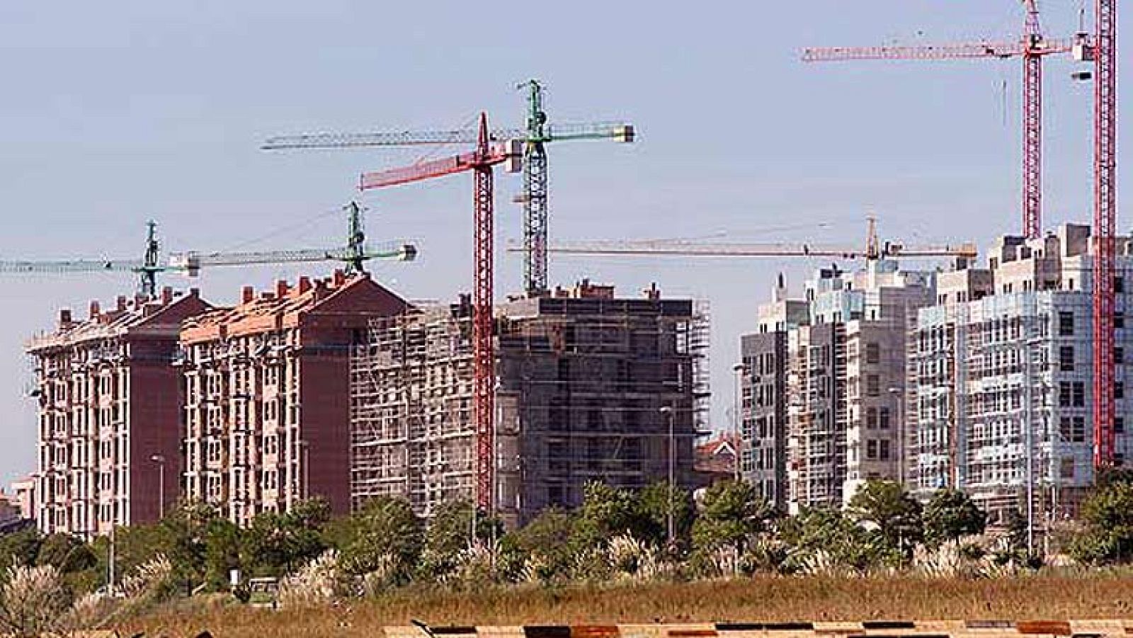 El precio de la vivienda baja el 11,2% en 2011, la mayor caída desde 2007