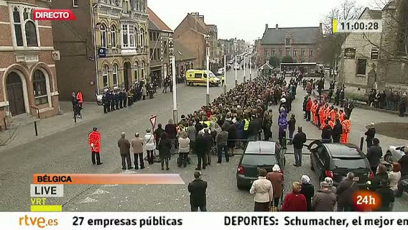 Los belgas guardan un minuto de silencio por las víctimas del accidente de autobús